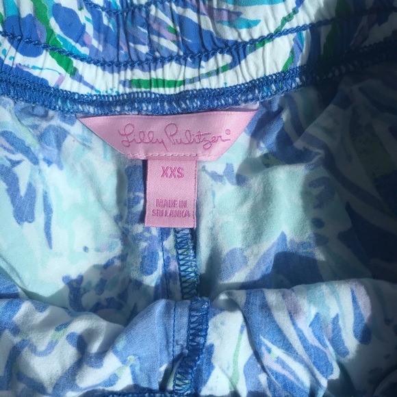 Women’s Lilly Pulitzer shorts - Picture 3 of 5